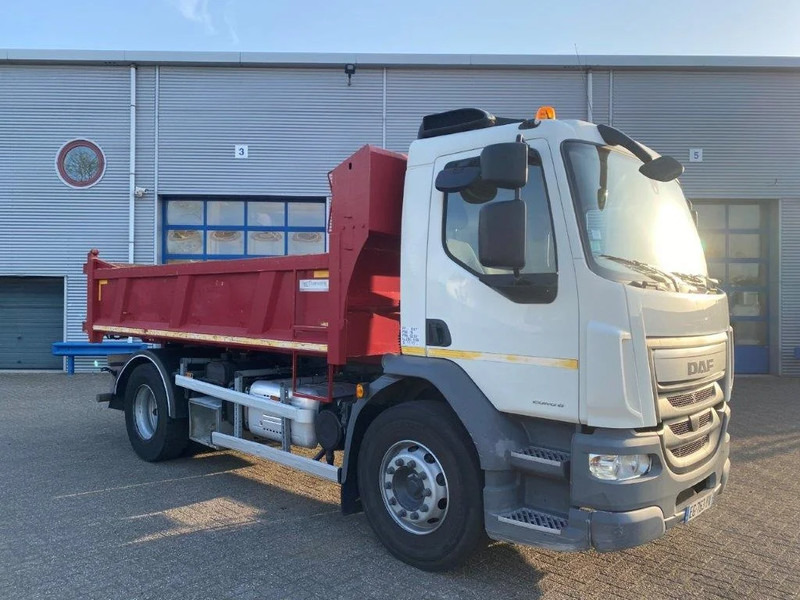 DAF LF310 / MAREL TIPPER / TUV:09-08-2024 / ONLY:145335 KM / MANUAL / EURO-6 / 2016 - Самоскид вантажівка: фото 4 DAF LF310 / MAREL TIPPER / TUV:09-08-2024 / ONLY:145335 KM / MANUAL / EURO-6 / 2016 - Самоскид вантажівка: фото 4