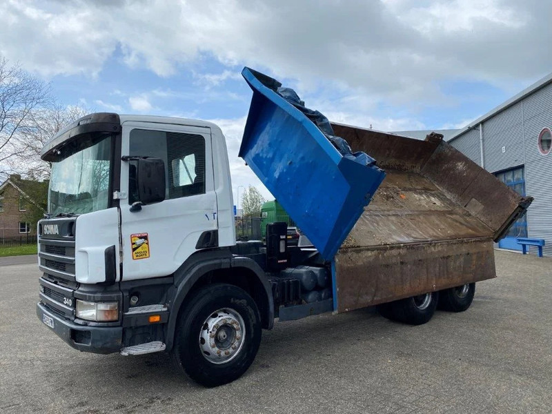 Scania 114-340 / 6X4 / 2 SIDE TIPPER / BIG AXLE / FULL-STEEL / DRUM BRAKES / MANUAL / 1999 - Самоскид вантажівка: фото 3 Scania 114-340 / 6X4 / 2 SIDE TIPPER / BIG AXLE / FULL-STEEL / DRUM BRAKES / MANUAL / 1999 - Самоскид вантажівка: фото 3