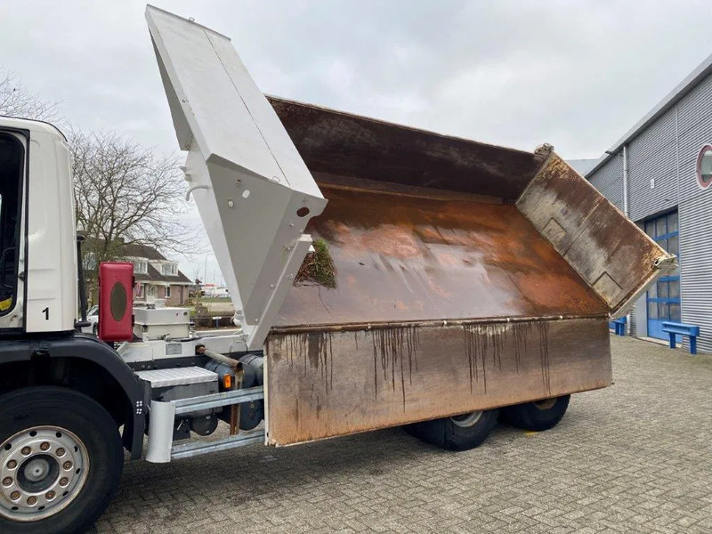 Scania 124-400 / 6X4 / RETARDER / BIG AXLE / FULL STEEL / 2SIDE TIPPER / OLD TACHO / AIRCO / MANUAL / EURO-2 / 2000 - Самоскид вантажівка: фото 4 Scania 124-400 / 6X4 / RETARDER / BIG AXLE / FULL STEEL / 2SIDE TIPPER / OLD TACHO / AIRCO / MANUAL / EURO-2 / 2000 - Самоскид вантажівка: фото 4