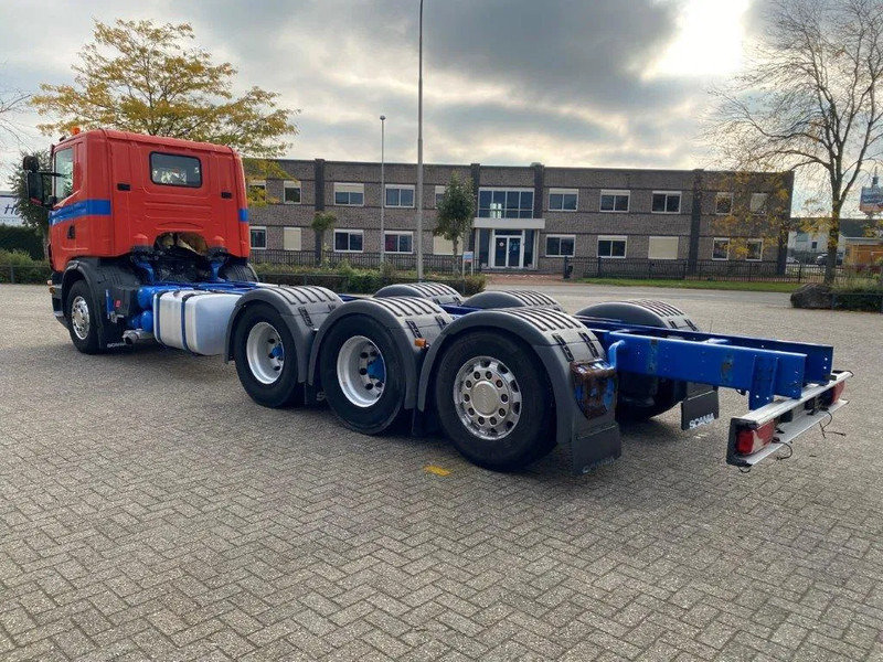 Scania G400 / 8X4 / 9TON FRONT AXLE / PTO / LIFT+LENKACHSE / ALCOA'S / AIRCO / MANUAL / EURO-5 / 2011 - Вантажівка шасі: фото 3 Scania G400 / 8X4 / 9TON FRONT AXLE / PTO / LIFT+LENKACHSE / ALCOA'S / AIRCO / MANUAL / EURO-5 / 2011 - Вантажівка шасі: фото 3