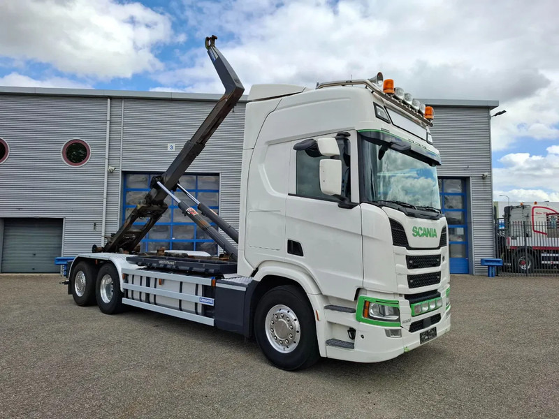 Scania NGS R500 / RETARDER / AJK HOOK 22 TON / LIFT+LENKACHSE / TUV:17-06-2026 / NAVI / LWDS / ALCOA / LEATHER / AUTOMATIC / EURO-6 / 2 - Гаковий мультиліфт вантажівка: фото 2 Scania NGS R500 / RETARDER / AJK HOOK 22 TON / LIFT+LENKACHSE / TUV:17-06-2026 / NAVI / LWDS / ALCOA / LEATHER / AUTOMATIC / EURO-6 / 2 - Гаковий мультиліфт вантажівка: фото 2