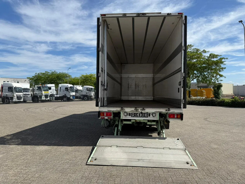 Scania R450 / RETARDER / ISOLATED GERMAN FLOWER COMBI / THROUGH-LOADING SYSTEM / SMART TACHO / 2XPLATFORM / LIFT+LENKACHSE / LWDS / EUR - Рефрижератор вантажівка: фото 5 Scania R450 / RETARDER / ISOLATED GERMAN FLOWER COMBI / THROUGH-LOADING SYSTEM / SMART TACHO / 2XPLATFORM / LIFT+LENKACHSE / LWDS / EUR - Рефрижератор вантажівка: фото 5