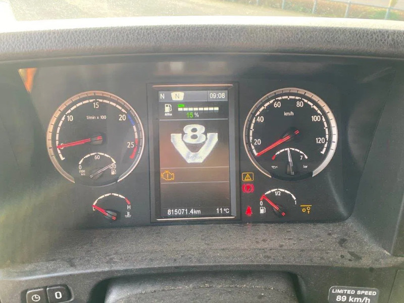 Гаковий мультиліфт вантажівка Scania R520 V8 / 8X4 / BIG AXLE / AJK HOOKLIFT 30TON / LIFT+LENKACHSE / NAVI / LEATHER / FULL-AIR / AUTOMATIC / EURO-6 / 2015: фото 17 Гаковий мультиліфт вантажівка Scania R520 V8 / 8X4 / BIG AXLE / AJK HOOKLIFT 30TON / LIFT+LENKACHSE / NAVI / LEATHER / FULL-AIR / AUTOMATIC / EURO-6 / 2015: фото 17