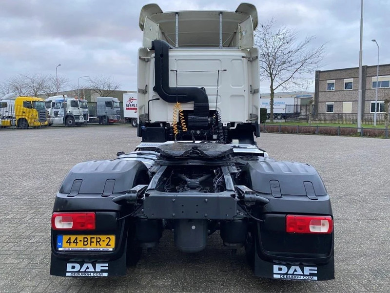 DAF CF370 / NICE CLEAN NL TRUCK / TYRES 80% / AUTOMATIC / EURO-6 / 2015 - Тягач: фото 4 DAF CF370 / NICE CLEAN NL TRUCK / TYRES 80% / AUTOMATIC / EURO-6 / 2015 - Тягач: фото 4