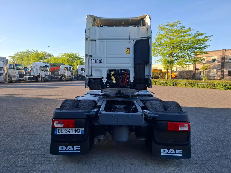 DAF XF106-460 / INTARDER / DEB / MANUAL / AIRCO / CLEAN TRUCK / EURO-6 / 2014 - Тягач: фото 4 DAF XF106-460 / INTARDER / DEB / MANUAL / AIRCO / CLEAN TRUCK / EURO-6 / 2014 - Тягач: фото 4