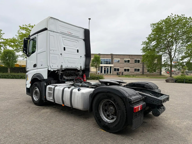 Mercedes-Benz Actros 1945 / HYDRAULICS / LWDS / AIRCO / SMART TACHO / 2XBED / FRIDGE / AUTOMATIC / EURO-6 / 2019 - Тягач: фото 3 Mercedes-Benz Actros 1945 / HYDRAULICS / LWDS / AIRCO / SMART TACHO / 2XBED / FRIDGE / AUTOMATIC / EURO-6 / 2019 - Тягач: фото 3
