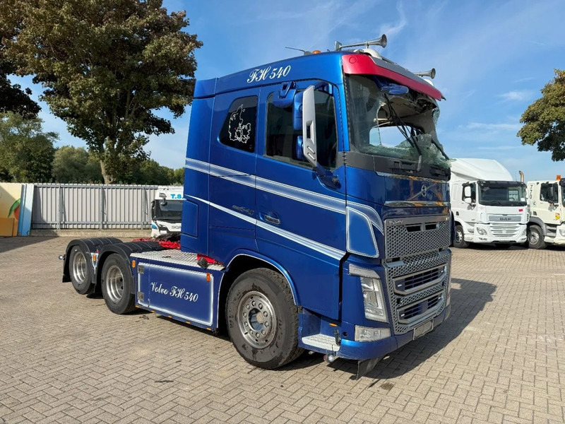 Volvo FH4-540 / ENGINE RUNNING / VEB+ / HYDRAULICS / DYNAMIC STEERING / LWDS / AUTOMATIC / EURO-6 / 2017 - Тягач: фото 2 Volvo FH4-540 / ENGINE RUNNING / VEB+ / HYDRAULICS / DYNAMIC STEERING / LWDS / AUTOMATIC / EURO-6 / 2017 - Тягач: фото 2