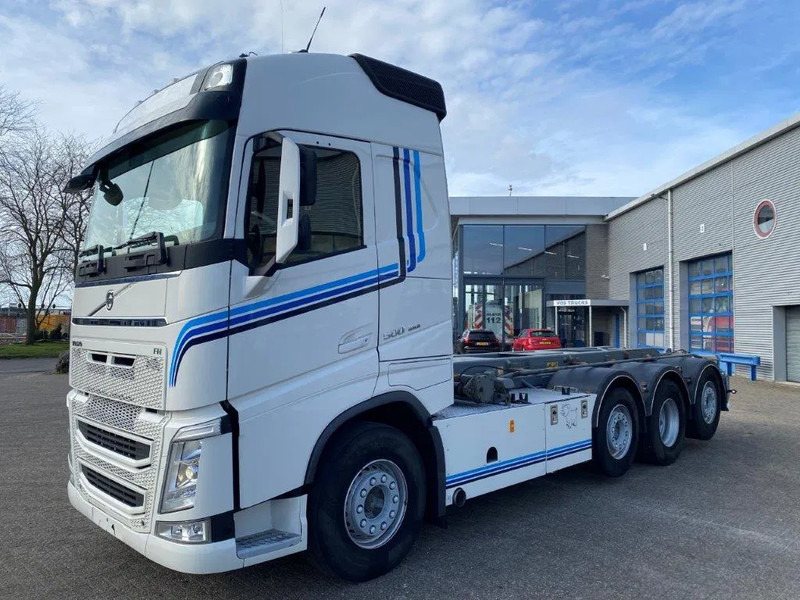 Volvo FH4-500 / 8X2 / VEB+ / DYNAMIC STEERING / FULL-AIR / 2XLIFT+LENKACHSE / TOP CONDITION / ONLY:488030KM / AUTOMATIC / EURO-6 / 201 - Тросовий мультиліфт: фото 2 Volvo FH4-500 / 8X2 / VEB+ / DYNAMIC STEERING / FULL-AIR / 2XLIFT+LENKACHSE / TOP CONDITION / ONLY:488030KM / AUTOMATIC / EURO-6 / 201 - Тросовий мультиліфт: фото 2