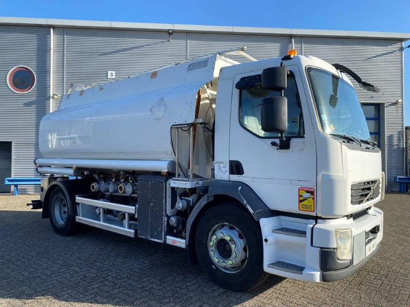 Volvo FL7-290 / 5 COMPARTIMENTS / 13000 LITER TOTAL / PUMP / AUTOMATIC / EURO-5 / 2009 - Вантажівка цистерна: фото 2 Volvo FL7-290 / 5 COMPARTIMENTS / 13000 LITER TOTAL / PUMP / AUTOMATIC / EURO-5 / 2009 - Вантажівка цистерна: фото 2