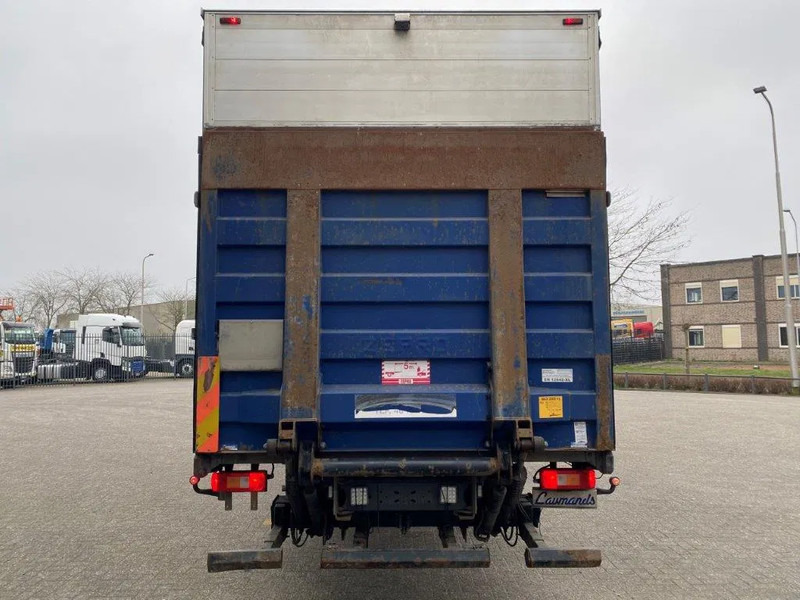 Volvo FM11-330 / LOW KM'S:472120 KM / LWDS / FULL-AIR / NAVI / CURTAIN SAILS / PLATFORM 2500KG / AUTOMATIC / EURO-6 / 2016 - Тентована вантажівка: фото 4 Volvo FM11-330 / LOW KM'S:472120 KM / LWDS / FULL-AIR / NAVI / CURTAIN SAILS / PLATFORM 2500KG / AUTOMATIC / EURO-6 / 2016 - Тентована вантажівка: фото 4