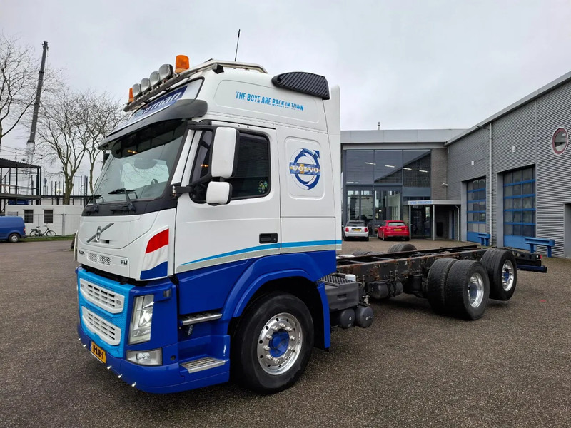 Volvo FM11-460 / NL TRUCK / LIFT+LENKACHSE / ONLY:355342 KM / DYNAMIC STEERING / LWDS / NAVI / ALCOA / TUV:07-01-2026 / INLINER / EURO - Вантажівка шасі: фото 2 Volvo FM11-460 / NL TRUCK / LIFT+LENKACHSE / ONLY:355342 KM / DYNAMIC STEERING / LWDS / NAVI / ALCOA / TUV:07-01-2026 / INLINER / EURO - Вантажівка шасі: фото 2