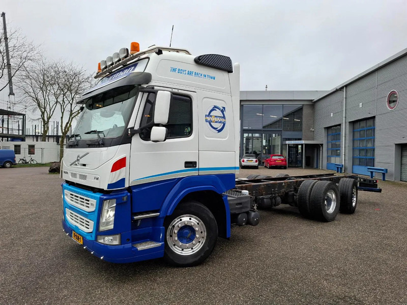Volvo FM11-460 / NL TRUCK / LIFT+LENKACHSE / ONLY:355342 KM / DYNAMIC STEERING / LWDS / NAVI / ALCOA / TUV:07-01-2026 / INLINER / EURO - Вантажівка шасі: фото 2 Volvo FM11-460 / NL TRUCK / LIFT+LENKACHSE / ONLY:355342 KM / DYNAMIC STEERING / LWDS / NAVI / ALCOA / TUV:07-01-2026 / INLINER / EURO - Вантажівка шасі: фото 2