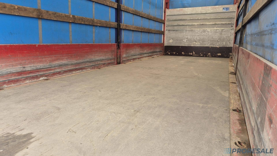 IVECO EUROCARGO ML 140E28 EURO 5 - valník s plachtou + hydraulické čelo 1,5 t - Тентована вантажівка: фото 4 IVECO EUROCARGO ML 140E28 EURO 5 - valník s plachtou + hydraulické čelo 1,5 t - Тентована вантажівка: фото 4