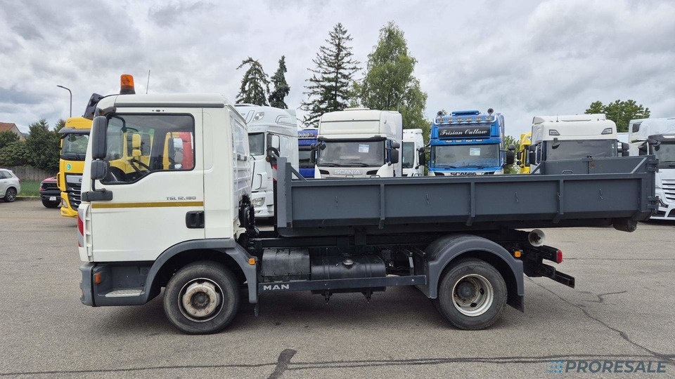 MAN TGL 12.180 4x2 BB EURO 3 - Hákový nosič kontejnerů - Гаковий мультиліфт вантажівка: фото 3 MAN TGL 12.180 4x2 BB EURO 3 - Hákový nosič kontejnerů - Гаковий мультиліфт вантажівка: фото 3