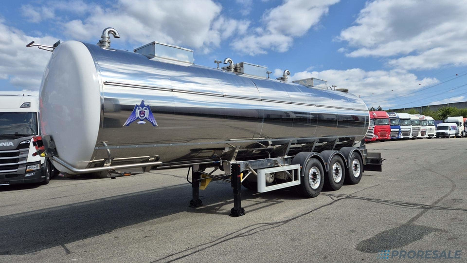 OSTATNÍ SEKA SPSTT/11C/38A1 - Potravinářská cisterna výpustná 31 m3 - 3 komory - Напівпричіп цистерна: фото 2 OSTATNÍ SEKA SPSTT/11C/38A1 - Potravinářská cisterna výpustná 31 m3 - 3 komory - Напівпричіп цистерна: фото 2