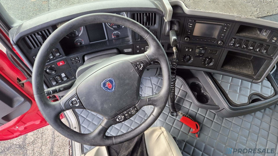 SCANIA R450 N320 HIGH LINE EURO 6 - Тягач: фото 4 SCANIA R450 N320 HIGH LINE EURO 6 - Тягач: фото 4