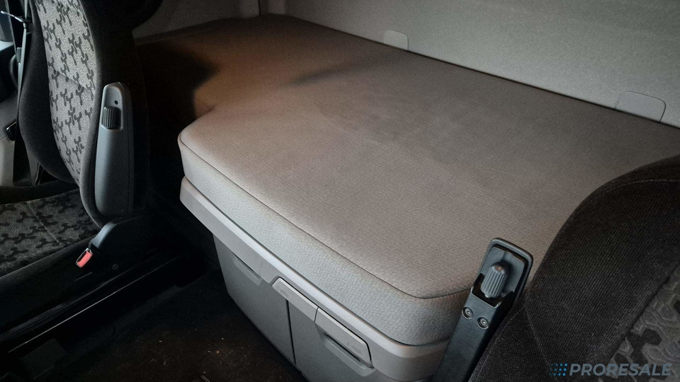 SCANIA S450 N323 TOP LINE EURO 6 - Тягач: фото 5 SCANIA S450 N323 TOP LINE EURO 6 - Тягач: фото 5