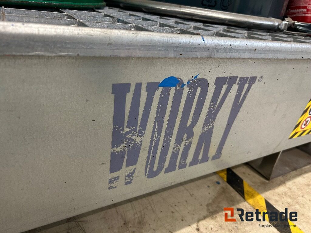 4 stk olje oppsamlere - Обладнання для гаражів/ Майстерень: фото 3 4 stk olje oppsamlere - Обладнання для гаражів/ Майстерень: фото 3