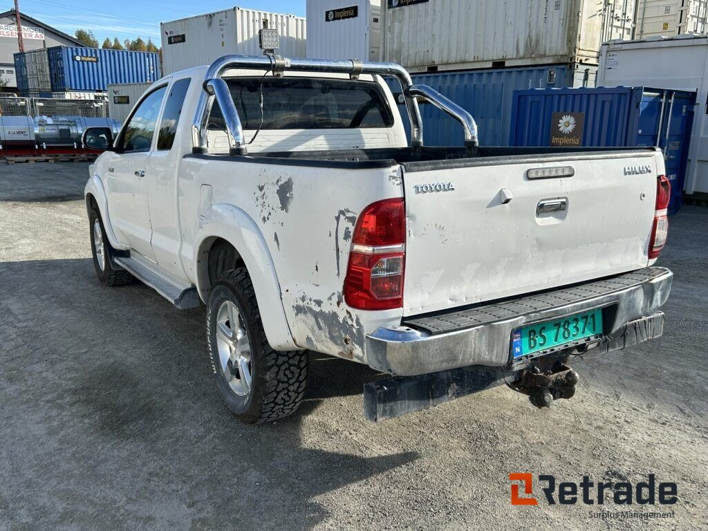 Bil Toyota Hilux - Легковий автомобіль: фото 4 Bil Toyota Hilux - Легковий автомобіль: фото 4