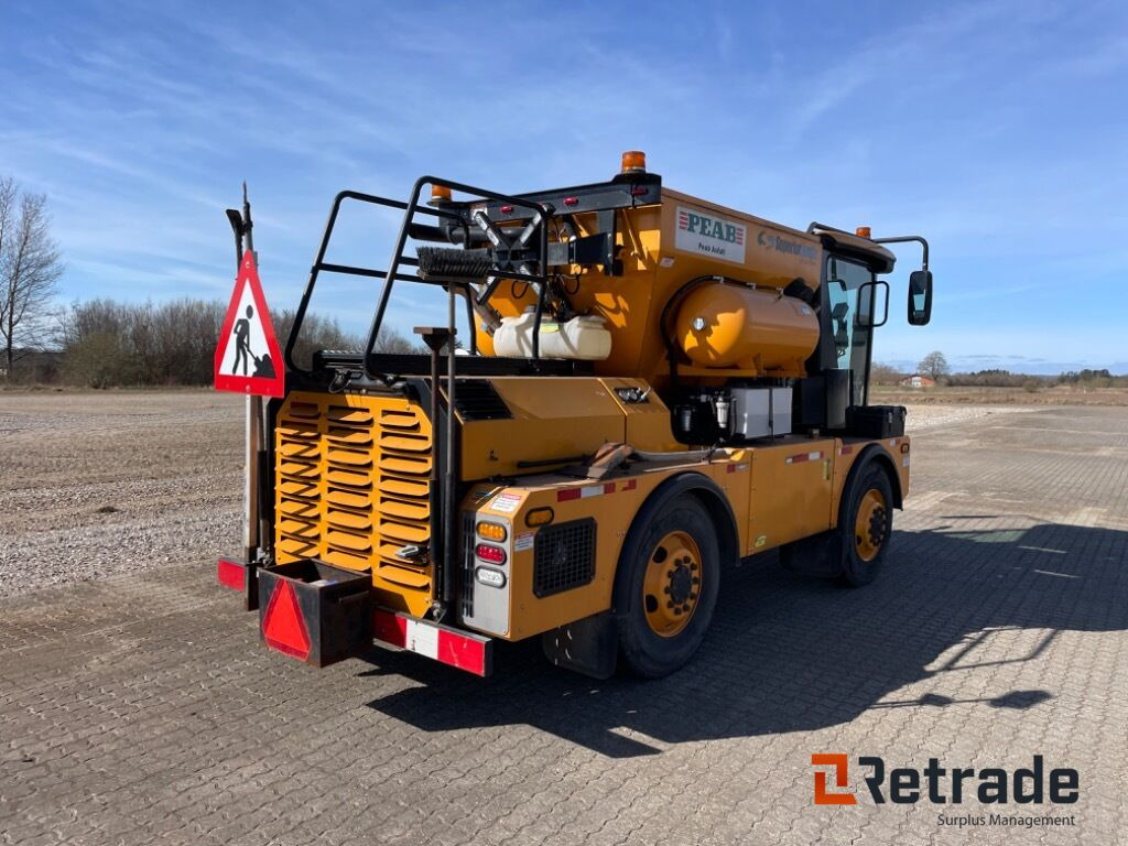 SuperiorRoads Python 5000+ Pothole Patcher - Будівельна техніка: фото 4 SuperiorRoads Python 5000+ Pothole Patcher - Будівельна техніка: фото 4