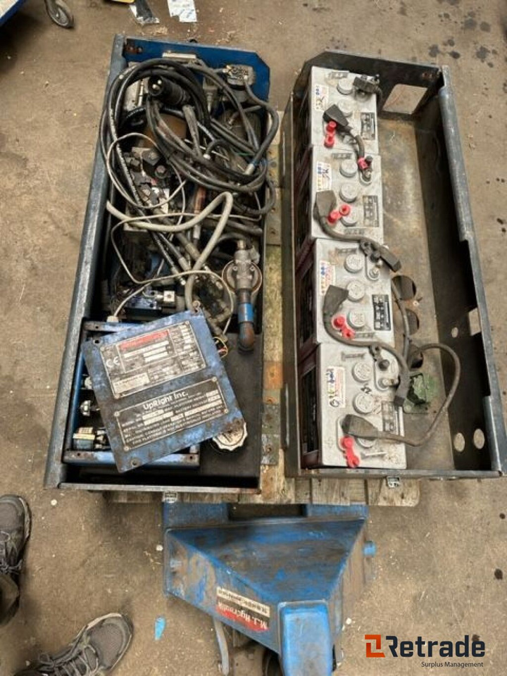 Upright Sax Platform 10 meter / Scissor platform 10 meters - Будівельна техніка: фото 3 Upright Sax Platform 10 meter / Scissor platform 10 meters - Будівельна техніка: фото 3