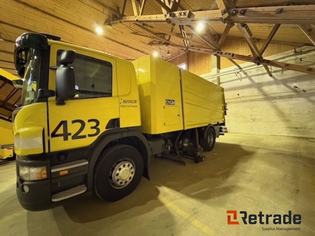 Glykol suger - Scania P310 med Bucher STKF 9500 på bygg! - Сміттєвози: фото 3 Glykol suger - Scania P310 med Bucher STKF 9500 på bygg! - Сміттєвози: фото 3