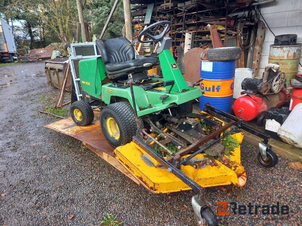 John Deere F725 klipper - Газонокосарка: фото 3 John Deere F725 klipper - Газонокосарка: фото 3
