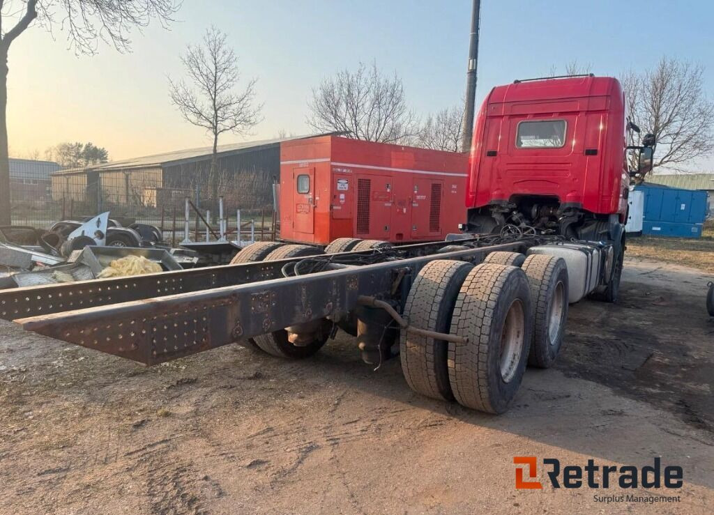 Lastbil Scania Super R620 V8 6x4 - Вантажівка шасі: фото 5 Lastbil Scania Super R620 V8 6x4 - Вантажівка шасі: фото 5