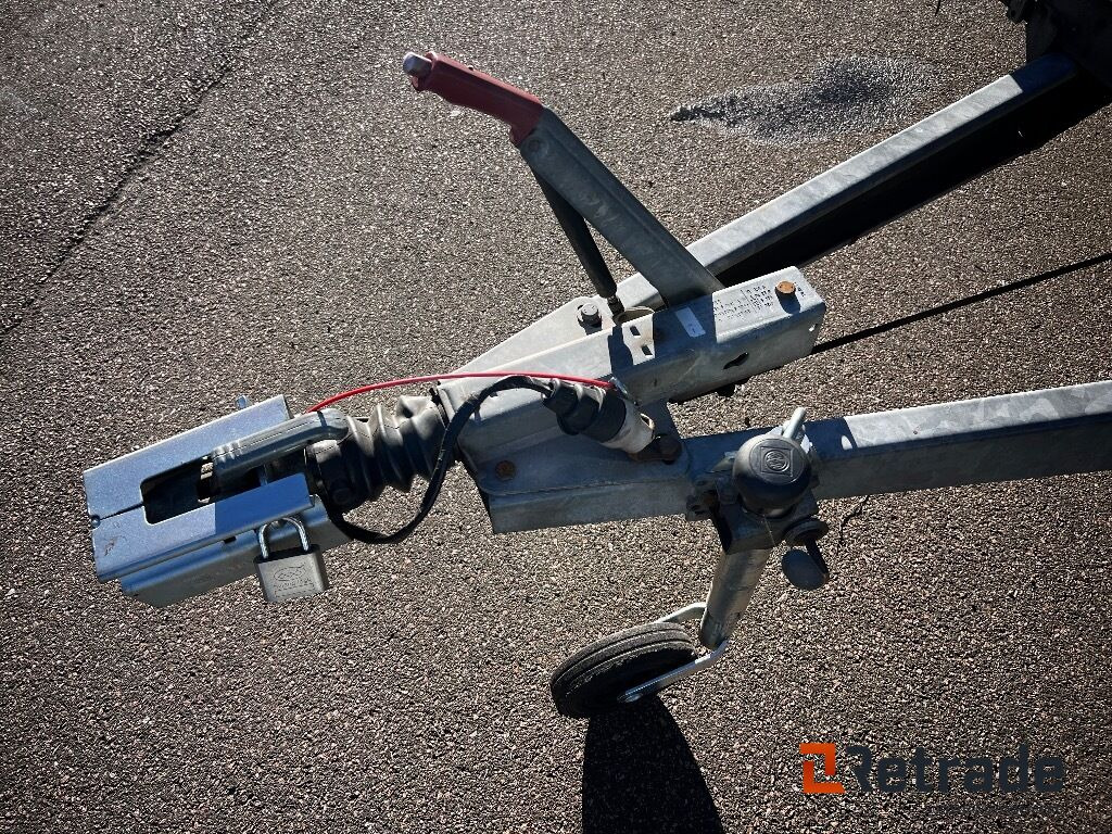 Lätt Släpvagn Brenderup 2300A - 2007 - Тентований причіп: фото 5 Lätt Släpvagn Brenderup 2300A - 2007 - Тентований причіп: фото 5