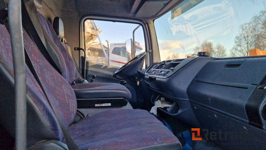 Бортова вантажівка/ Платформа, Вантажівка з маніпулятором Mercedes-Benz Atego 818L med 6 meter plan og kran: фото 8