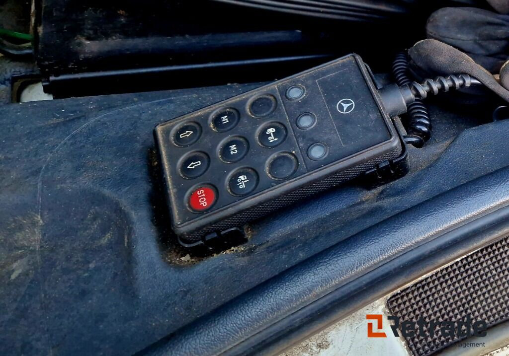 Бортова вантажівка/ Платформа, Вантажівка з маніпулятором Mercedes-Benz Atego 818L med 6 meter plan og kran: фото 14