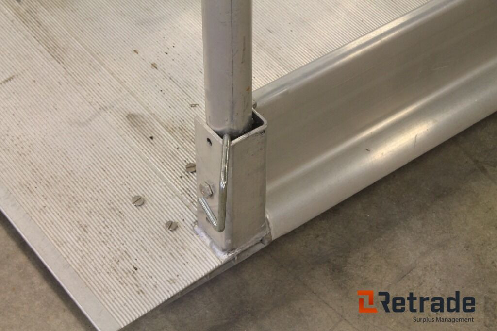 Metalmec Aluminium landgang m/sammenleggbart rekkverk - Складська техніка: фото 5 Metalmec Aluminium landgang m/sammenleggbart rekkverk - Складська техніка: фото 5