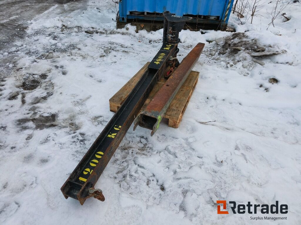 Manitou P4000, Jib/kranarm for teleskoptruck - Навісне обладнання в категорії Будівельна техніка: фото 1 Manitou P4000, Jib/kranarm for teleskoptruck - Навісне обладнання в категорії Будівельна техніка: фото 1
