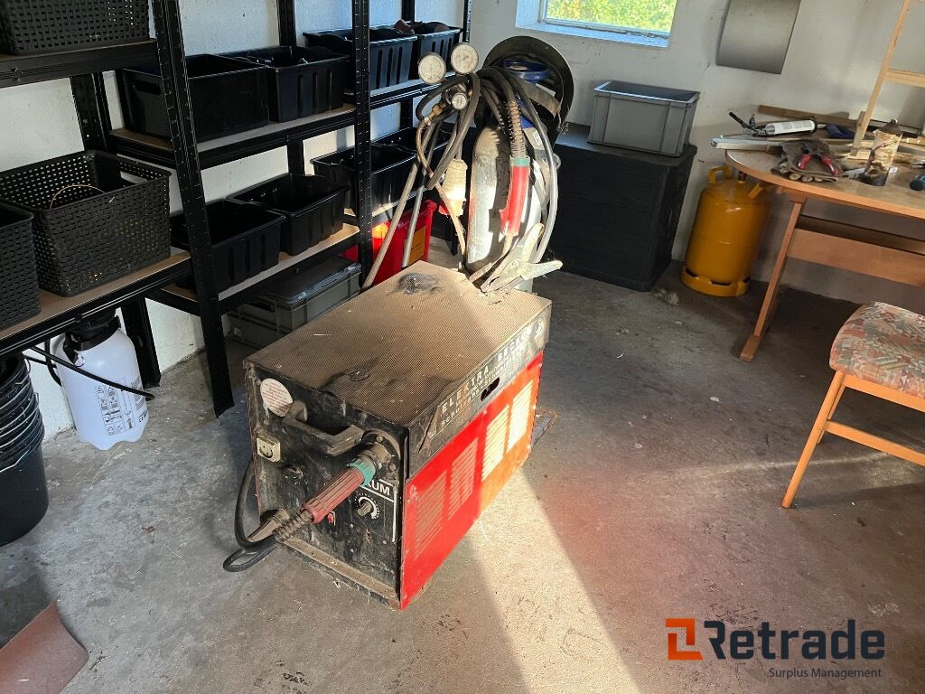 Værkstedsudstyr Elektra Becku CO2 Svejser Co2 svejser/med flaske - Промислове обладнання: фото 2 Værkstedsudstyr Elektra Becku CO2 Svejser Co2 svejser/med flaske - Промислове обладнання: фото 2