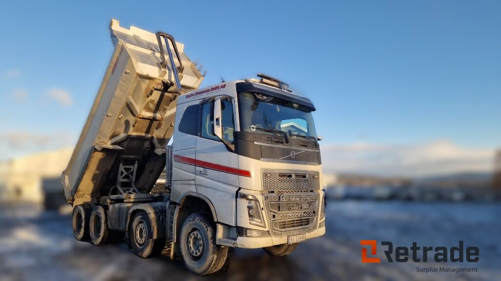 Robust og klar tippbil – Volvo FH16 650 8x4 med tipp og hengeropplegg - Самоскид вантажівка: фото 4 Robust og klar tippbil – Volvo FH16 650 8x4 med tipp og hengeropplegg - Самоскид вантажівка: фото 4