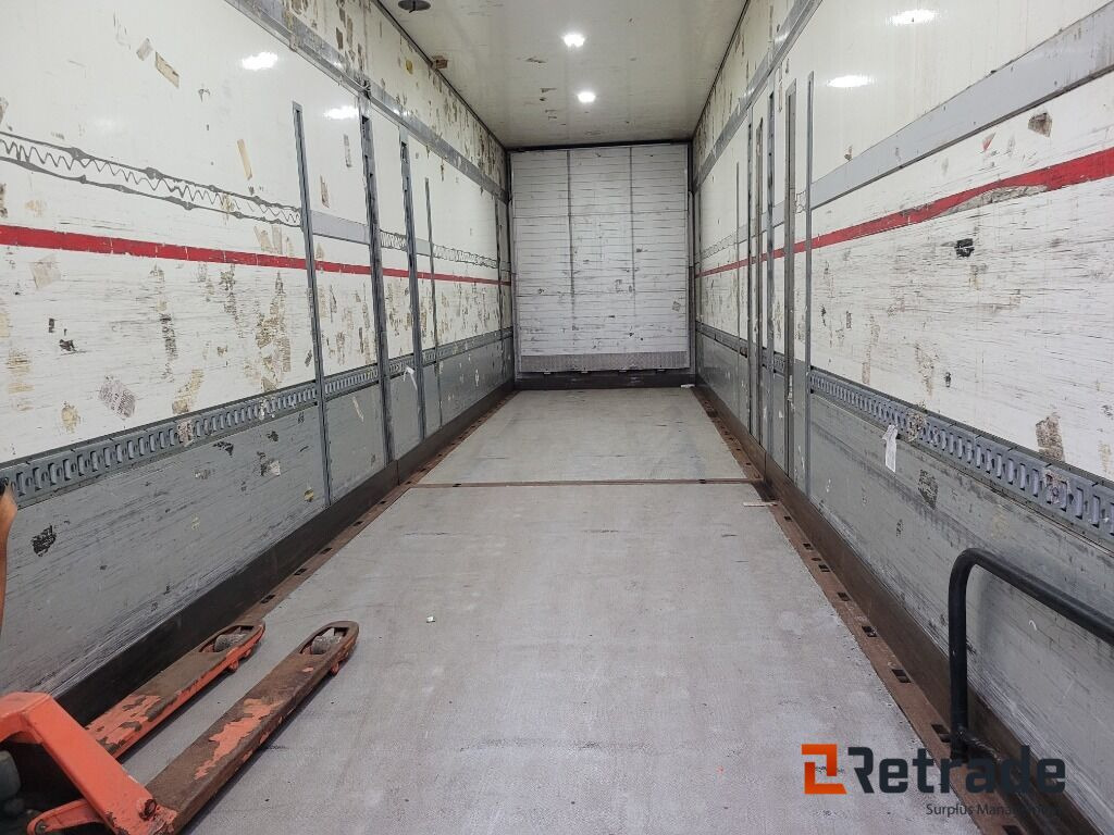 Släp / kylsläp HFR med SKAB dubbelplan skåp 4 axligt - Рефрижератор причіп: фото 5 Släp / kylsläp HFR med SKAB dubbelplan skåp 4 axligt - Рефрижератор причіп: фото 5