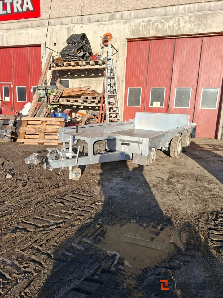 Tilhenger IFOR WILLIAMS 2620 - Причіп для перевезення спецтехніки: фото 2 Tilhenger IFOR WILLIAMS 2620 - Причіп для перевезення спецтехніки: фото 2