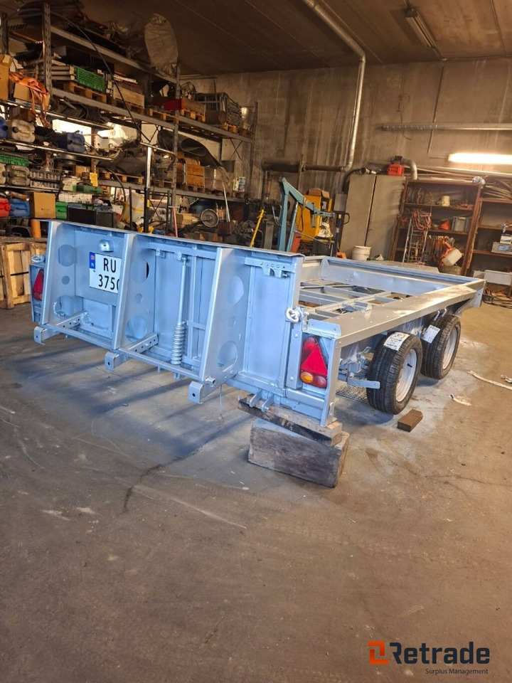 Tilhenger IFOR WILLIAMS 2620 - Причіп для перевезення спецтехніки: фото 3 Tilhenger IFOR WILLIAMS 2620 - Причіп для перевезення спецтехніки: фото 3