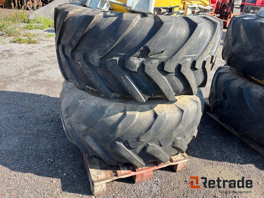 Tvillingmontering dæk og fælge med beslag til Hydrema rendegraver. - Будівельне обладнання: фото 4 Tvillingmontering dæk og fælge med beslag til Hydrema rendegraver. - Будівельне обладнання: фото 4