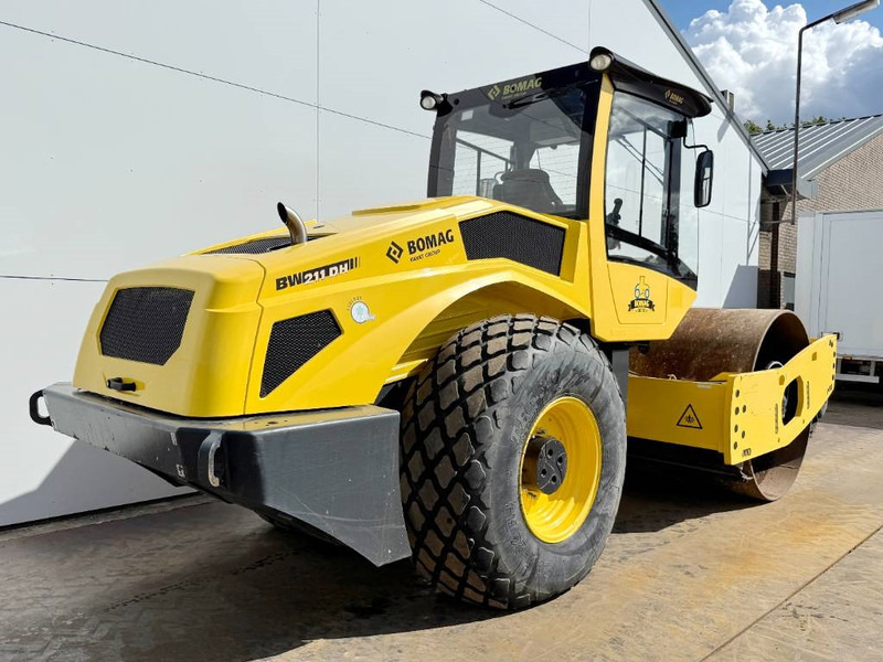 Bomag BW211DH-5 - German Machine / Only 1311 Hours - Каток: фото 5 Bomag BW211DH-5 - German Machine / Only 1311 Hours - Каток: фото 5