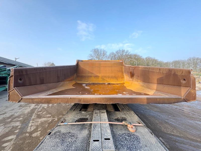 Cat 777G - Dumper Bucket / Body / Bed - Кар'єрний самоскид: фото 4 Cat 777G - Dumper Bucket / Body / Bed - Кар'єрний самоскид: фото 4