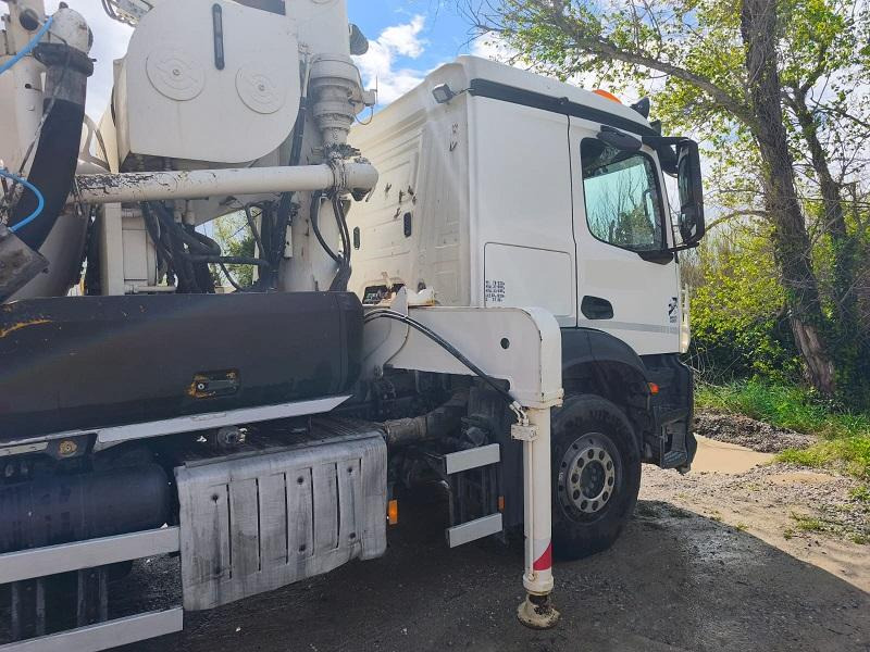 Mercedes Actros 3243 - Автобетононасос-змішувач: фото 2 Mercedes Actros 3243 - Автобетононасос-змішувач: фото 2