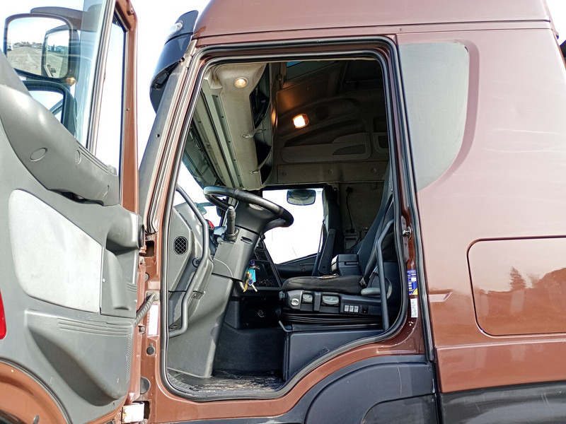 Тентована вантажівка, Вантажівка з маніпулятором Iveco AS260S42Y/FS: фото 18