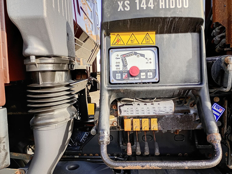 Тентована вантажівка, Вантажівка з маніпулятором Iveco AS260S42Y/FS: фото 16