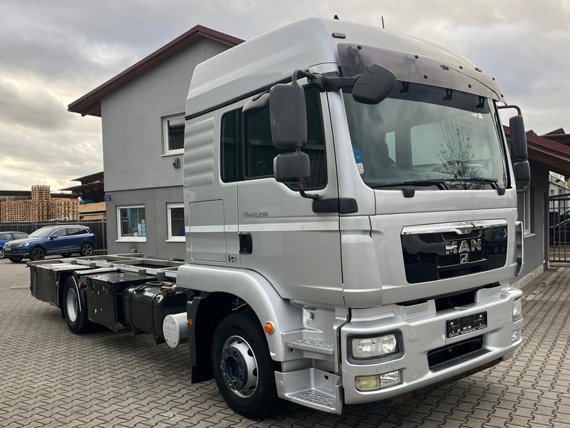MAN TGM 12.290 BDF 4x2 Euro 5 - Вантажівка шасі: фото 3 MAN TGM 12.290 BDF 4x2 Euro 5 - Вантажівка шасі: фото 3