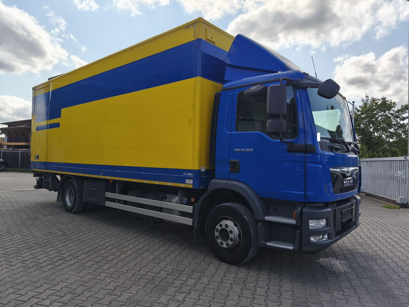 MAN TGM 15.250 - Вантажівка з закритим кузовом: фото 2 MAN TGM 15.250 - Вантажівка з закритим кузовом: фото 2