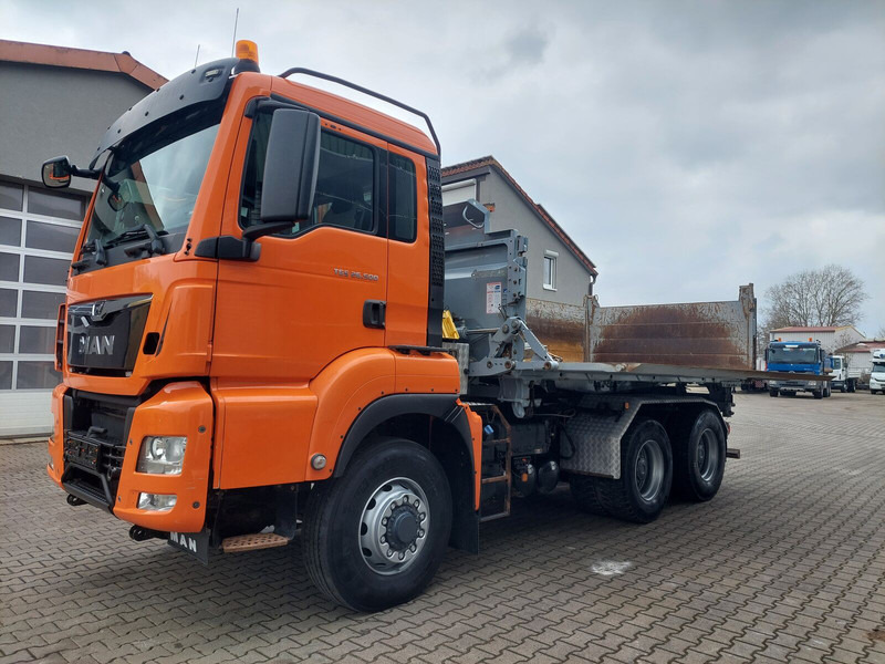 MAN TGS 26.500 Hydrodrive Schwarzmüller Wechselsystem SZM - Самоскид вантажівка: фото 1 MAN TGS 26.500 Hydrodrive Schwarzmüller Wechselsystem SZM - Самоскид вантажівка: фото 1