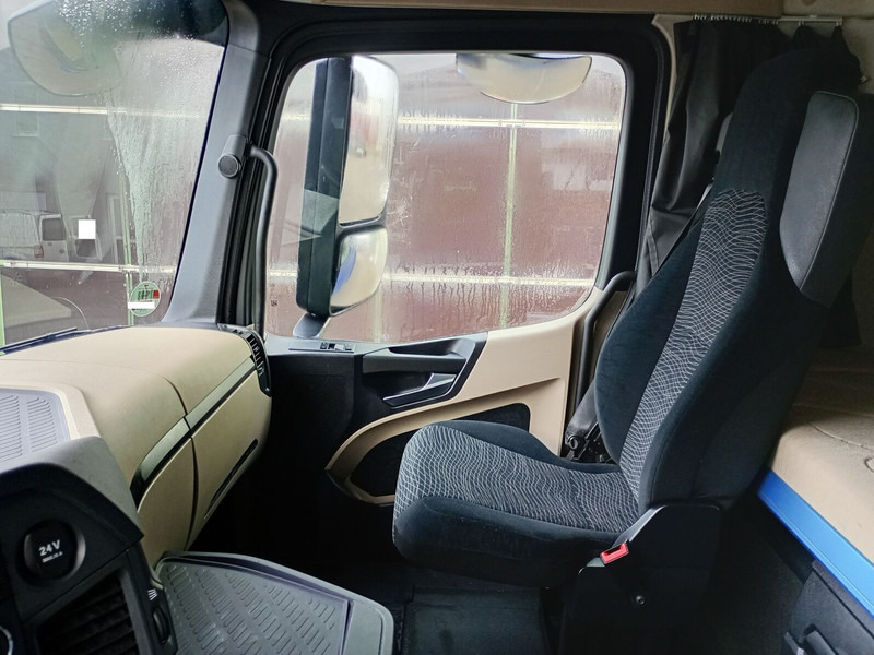 Бортова вантажівка/ Платформа, Вантажівка з маніпулятором Mercedes-Benz 2545: фото 20 Бортова вантажівка/ Платформа, Вантажівка з маніпулятором Mercedes-Benz 2545: фото 20