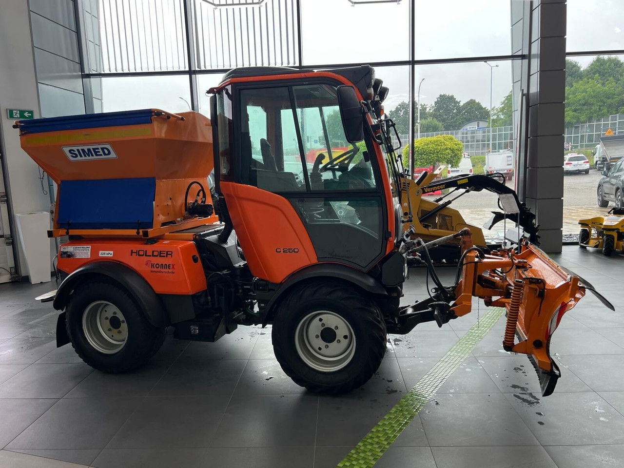 Holder C250 4X4 / LOW MTH / 1 Owner / Kubota Engine - Компактний вантажний електромобіль: фото 4 Holder C250 4X4 / LOW MTH / 1 Owner / Kubota Engine - Компактний вантажний електромобіль: фото 4