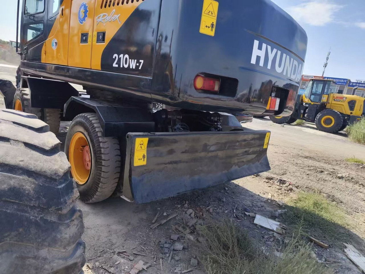 Hyundai R210-7 / Cummins / 1800MTH / Like NEW/20,5Tons/Sp R210-7 / Cummins / 1800MTH / Like NEW/20,5Tons/Special Ofert - Колісний екскаватор: фото 5 Hyundai R210-7 / Cummins / 1800MTH / Like NEW/20,5Tons/Sp R210-7 / Cummins / 1800MTH / Like NEW/20,5Tons/Special Ofert - Колісний екскаватор: фото 5